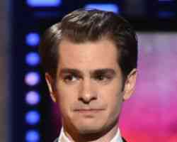 WHO IS ANDREW GARFIELD BIOGRAPHY AGE WORK LOVES CURIOSITIES